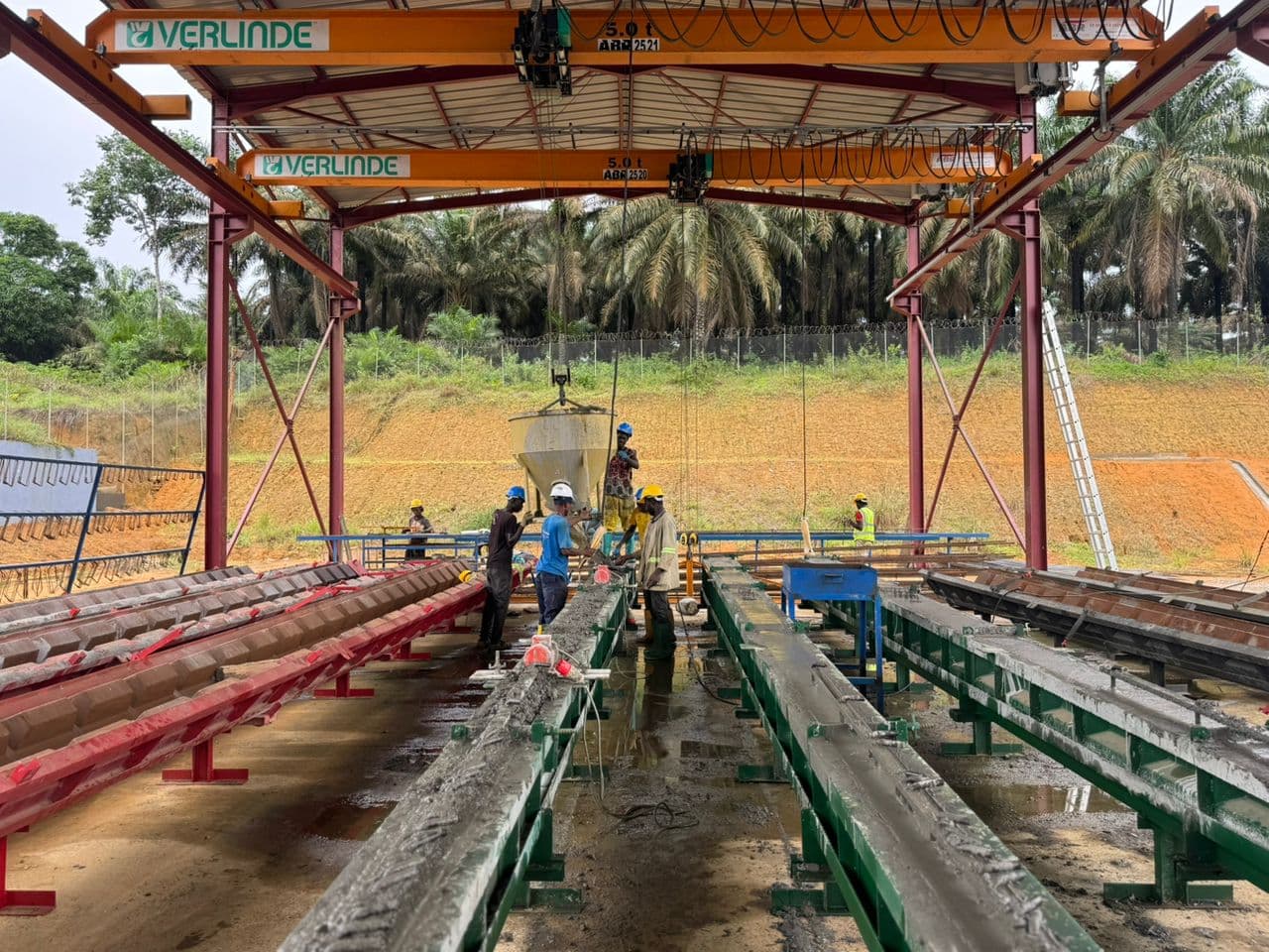 Équipe de production, pont roulant Verlinde